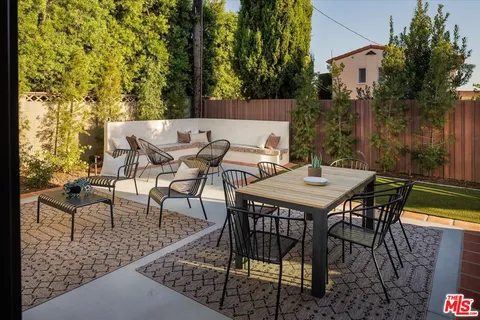 $2,485,000 | 1565 Murray Circle, Los Angeles, CA 90026