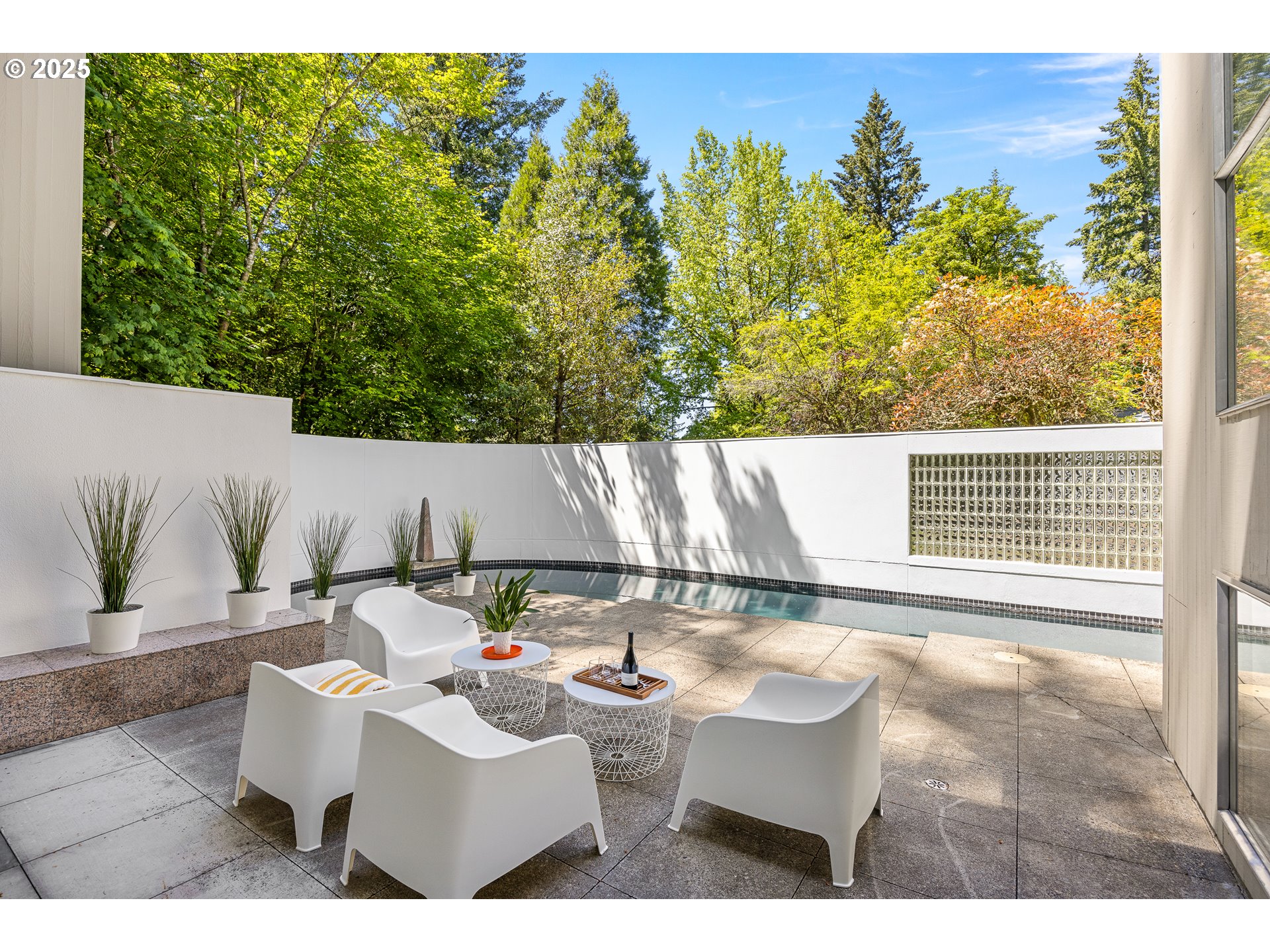 3232 Southwest Upper Cascade Drive Portland, OR 97205 - Photo 11 of 43