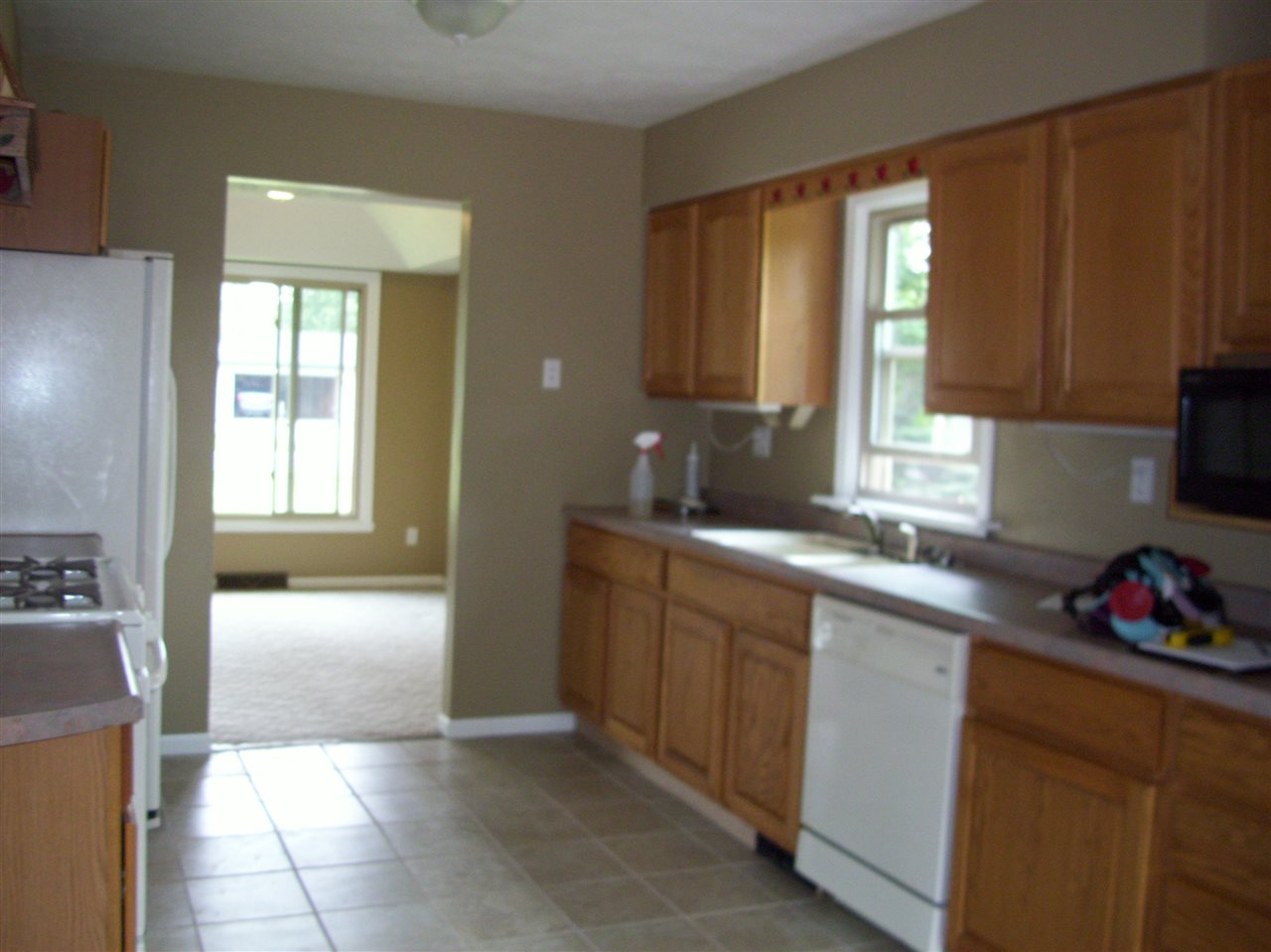 6398 Upper Ridge Way Roscoe, IL 61073 - Photo 7 of 16 Gallery Image 7