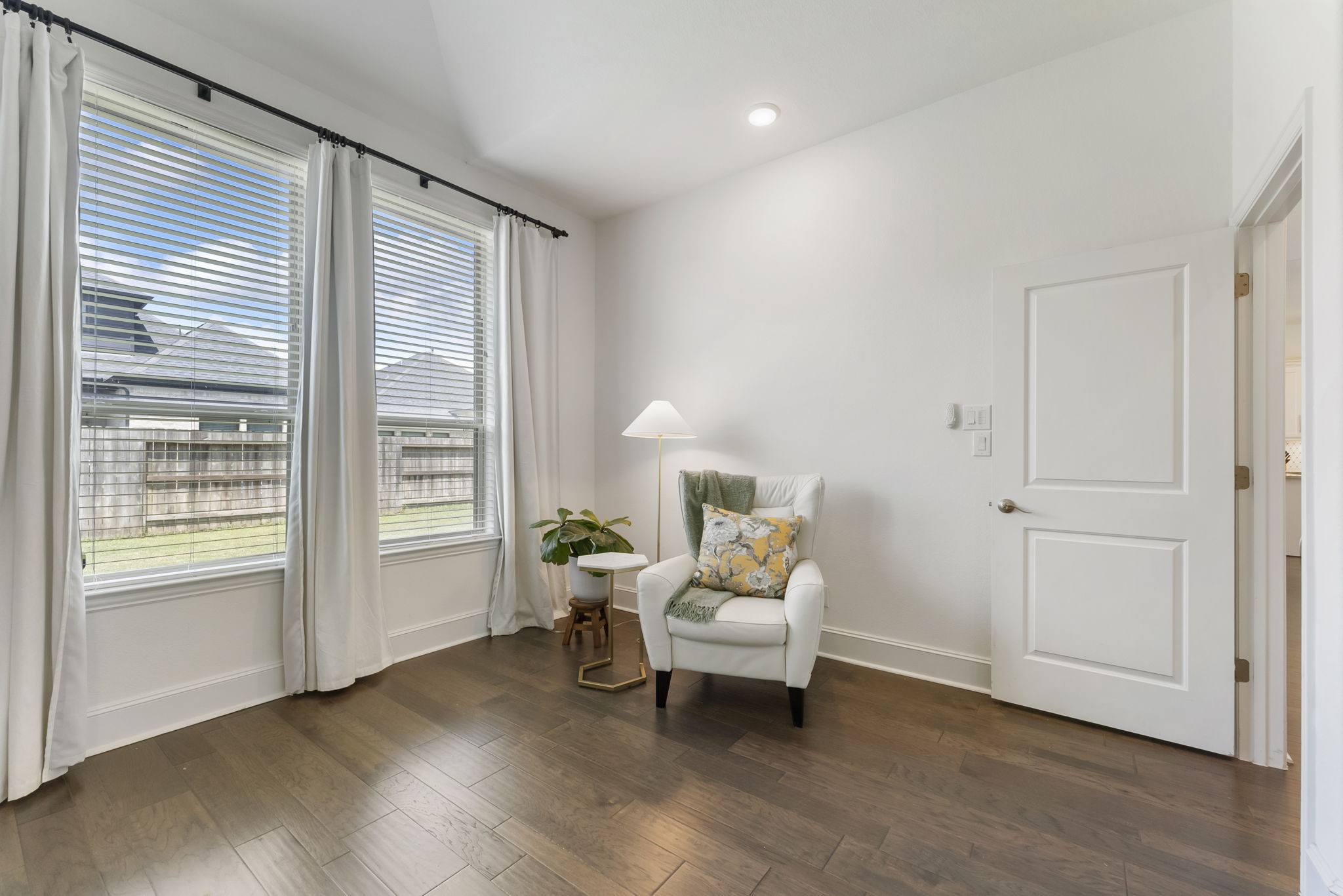 1038 Bat Hawk Court Conroe, TX 77385 - Photo 11 of 31