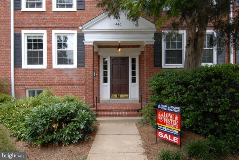 4601 31st Road South, Unit B2 Arlington, VA 22206 - Photo 14 of 19 Entry