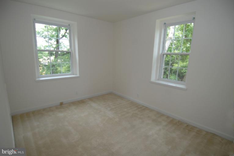 4601 31st Road South, Unit B2 Arlington, VA 22206 - Photo 19 of 19 Bedroom