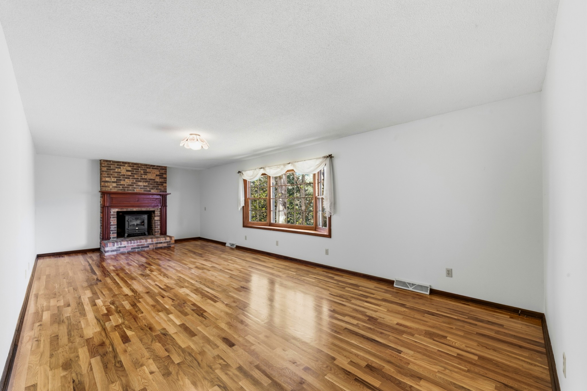 8039 Campbellsville Road Pulaski, TN 38478 - Photo 10 of 100