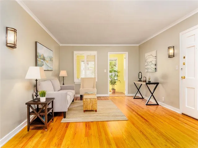 $190,000 | 14 East 50th Street, Unit 1, Kansas City, MO 64112