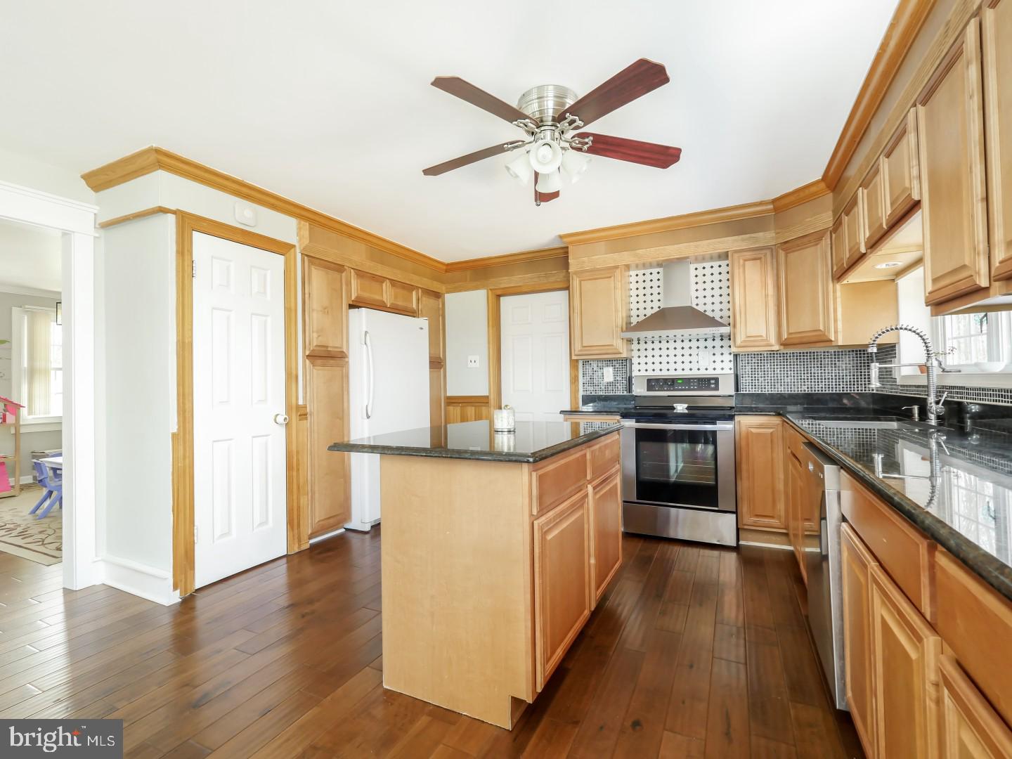 1229 Swamp Road Furlong, PA 18925 - Photo 9 of 36