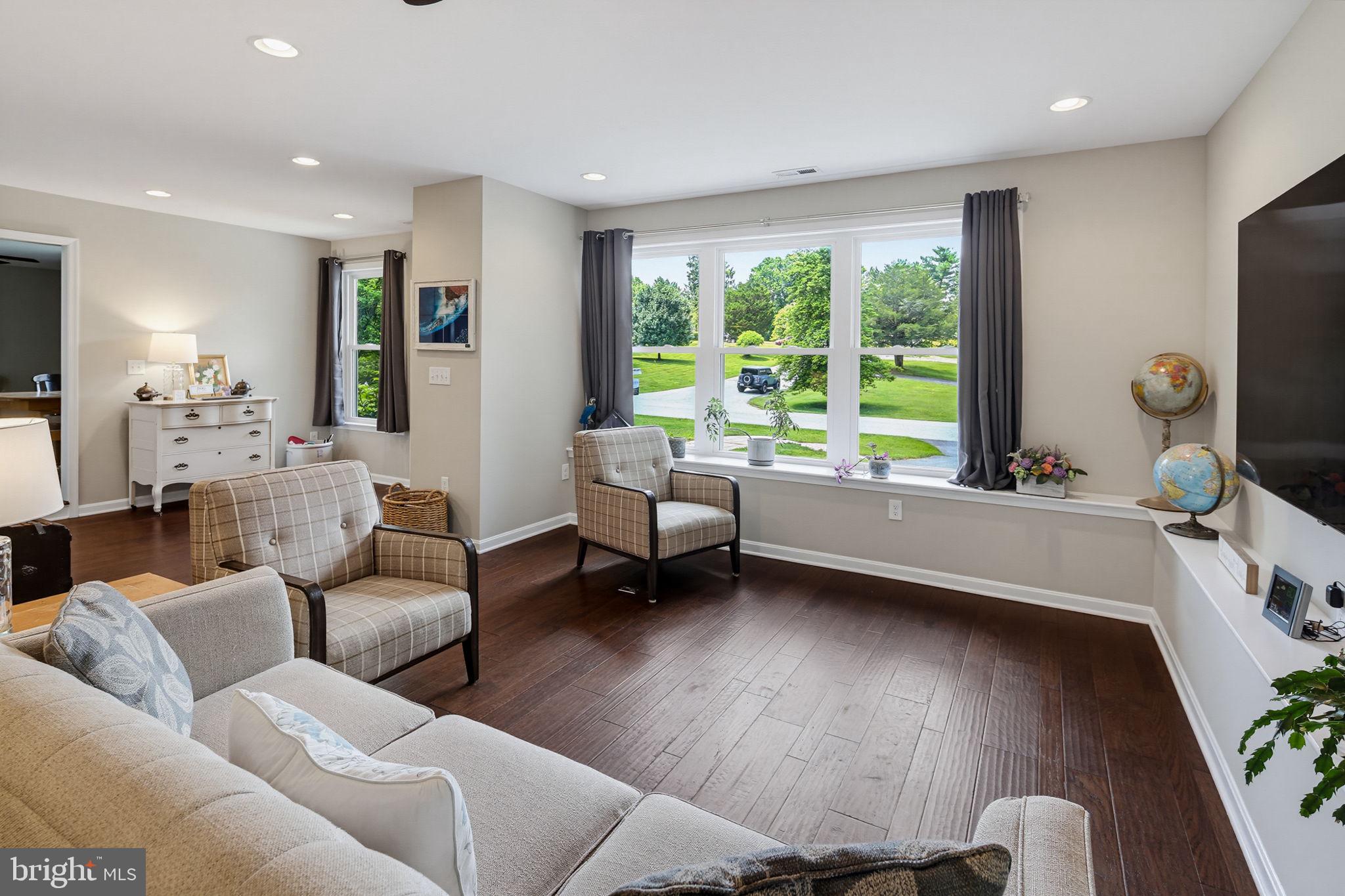 9242 Spring Valley Road Ellicott City, MD 21043 - Photo 10 of 52 Tons of natural light