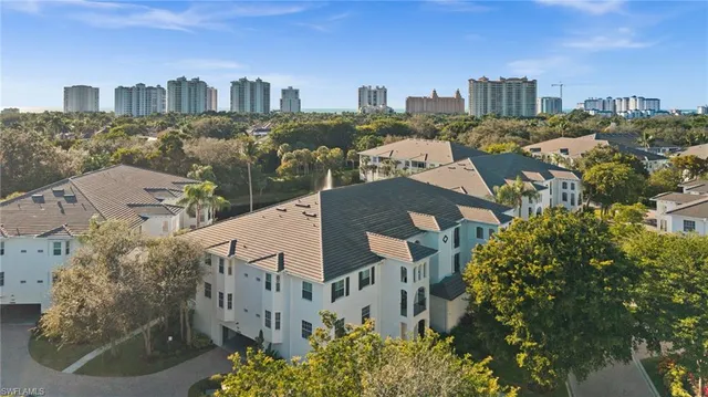 $1,399,000 | 755 Bentwater Circle, Unit 104, Naples, FL 34108