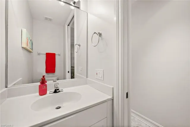 $1,399,000 | 755 Bentwater Circle, Unit 104, Naples, FL 34108