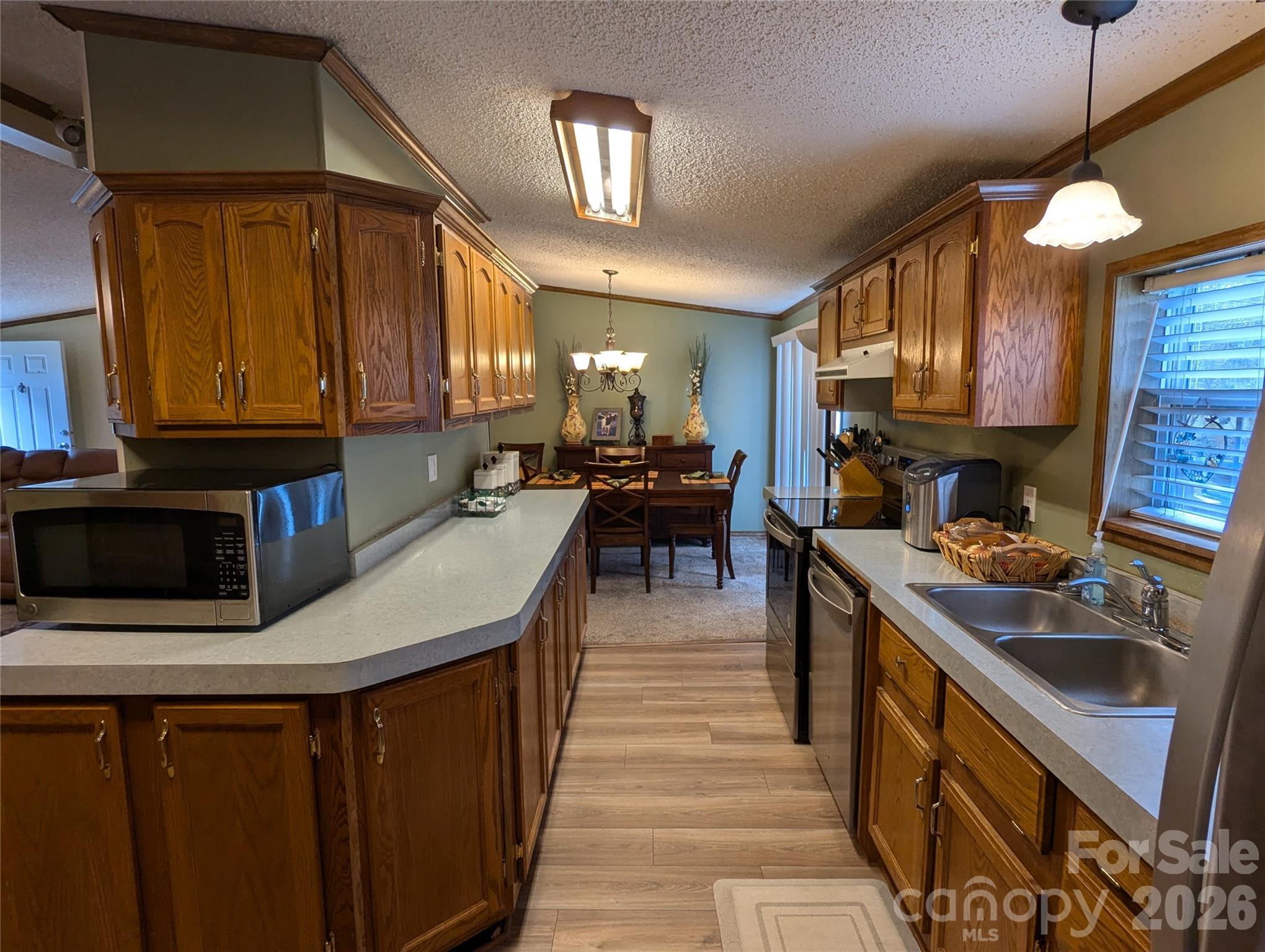 6846 Potter Road Matthews, NC 28104 - Photo 7 of 26