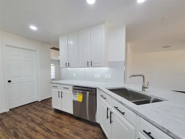 $2,595 | 21123 Amber Crossing Drive, Richmond, TX 77406