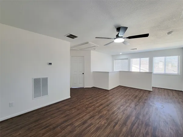 $2,595 | 21123 Amber Crossing Drive, Richmond, TX 77406