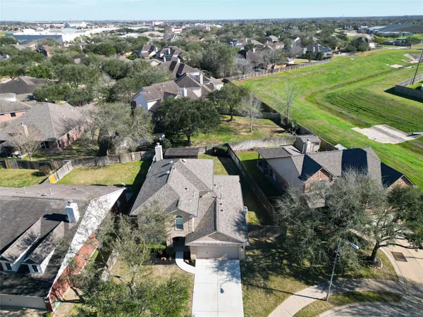 $2,595 | 21123 Amber Crossing Drive, Richmond, TX 77406