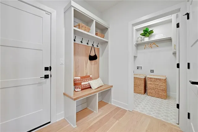 $844,000 | 15388 West 161st Terrace, Olathe, KS 66062