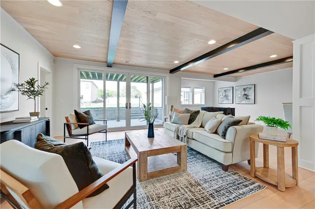 $844,000 | 15388 West 161st Terrace, Olathe, KS 66062