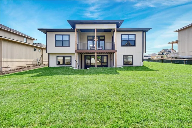 $844,000 | 15388 West 161st Terrace, Olathe, KS 66062