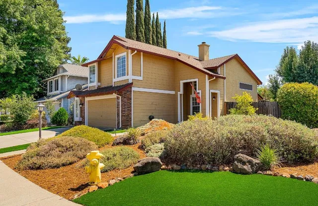$615,000 | 1223 Zinfandel Drive, Roseville, CA 95747