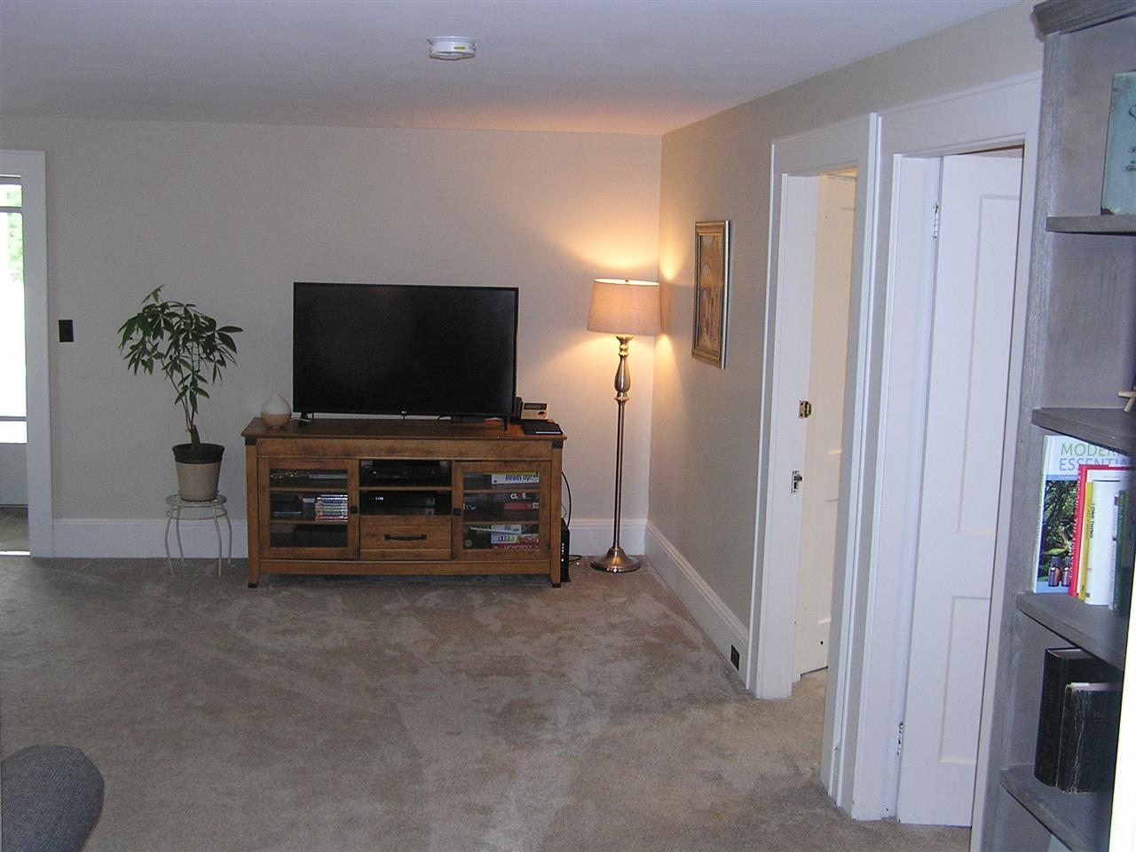 91 Main Street Epping, NH 03042 - Photo 9 of 14