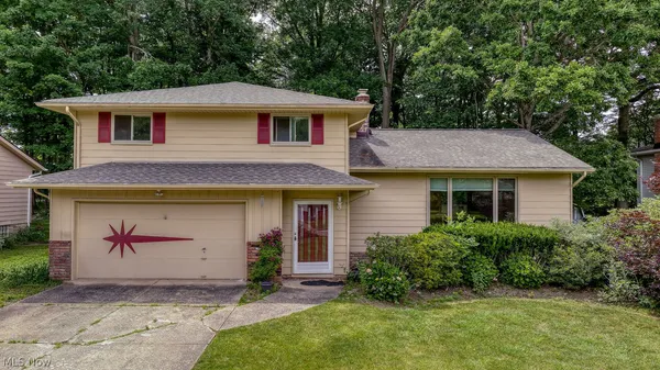 $350,000 | 7210 Cottesmore Lane, Solon, OH 44139