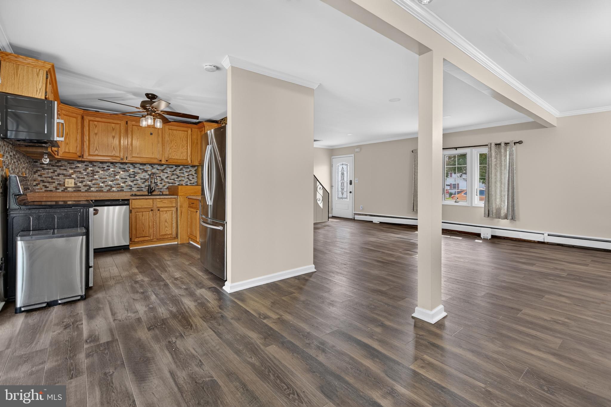 10 Indian Red Road Levittown, PA 19057 - Photo 6 of 36 Gallery Image 6