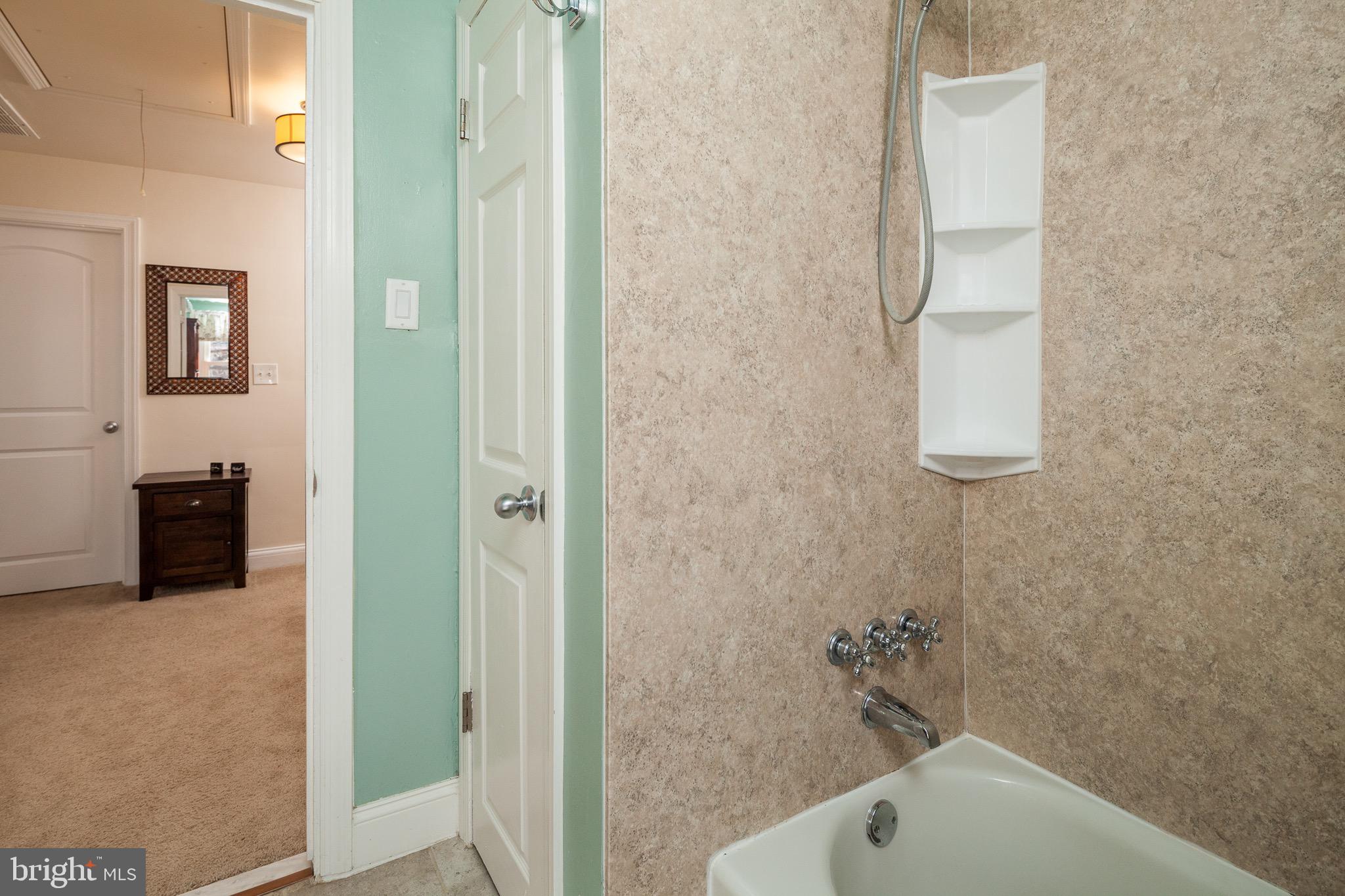 3935 Rexmere Road Baltimore, MD 21218 - Photo 16 of 23