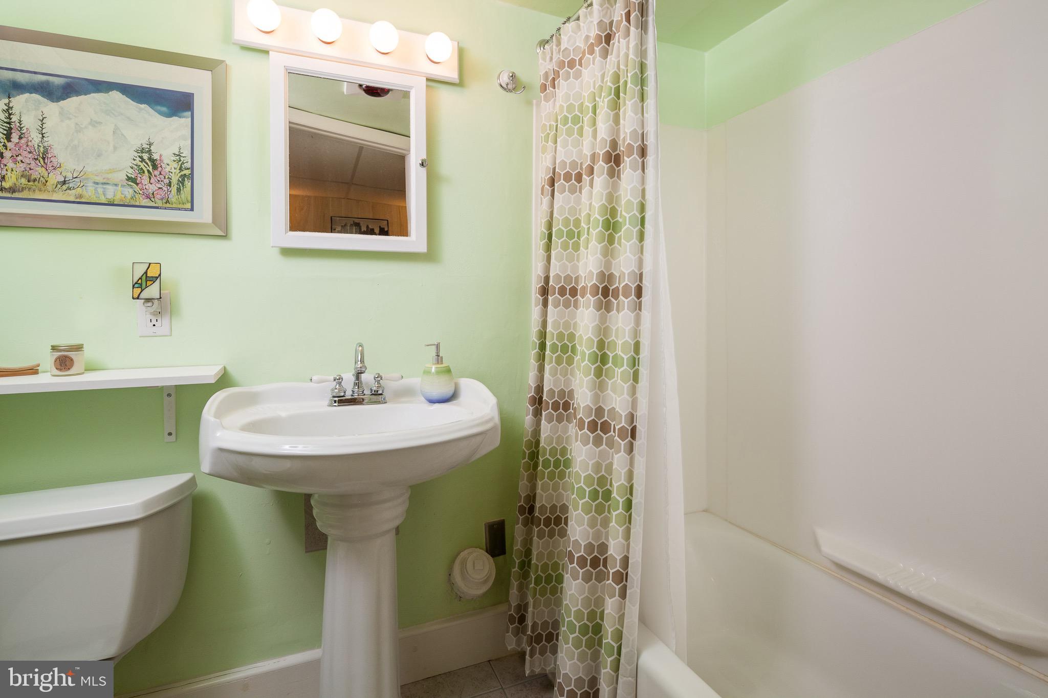 3935 Rexmere Road Baltimore, MD 21218 - Photo 21 of 23 Awesome Full Bath in Basement!