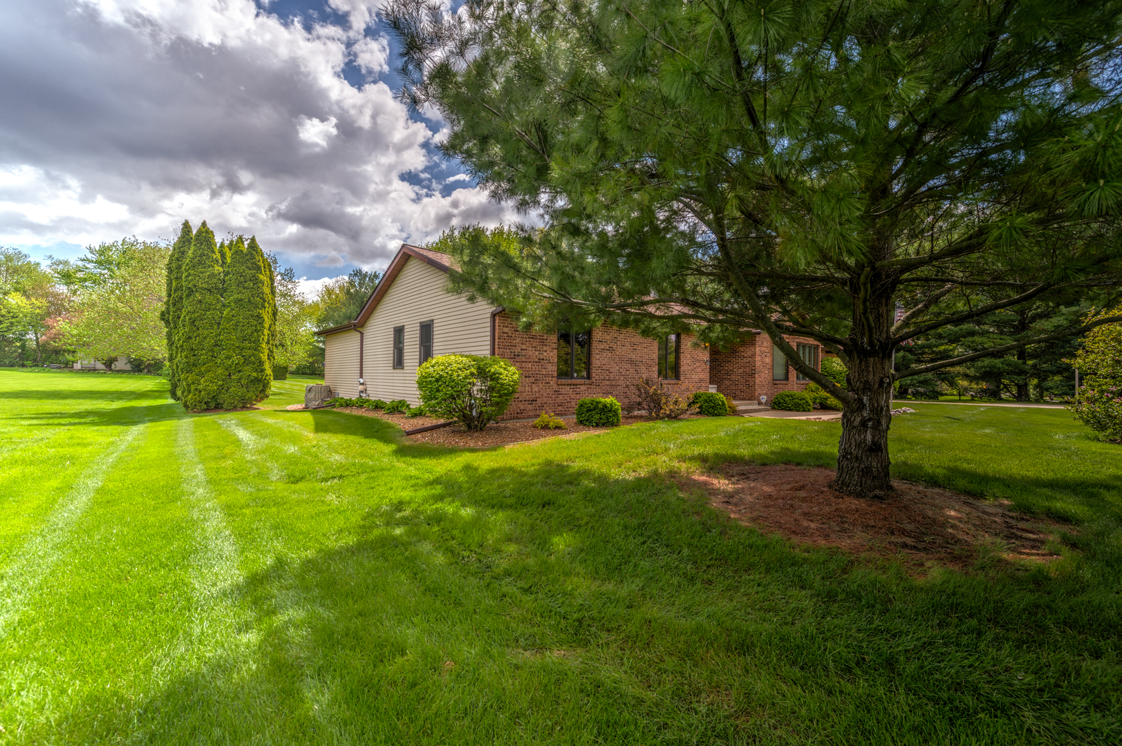 S885 Spring Green Way Batavia, IL 60510 - Photo 41 of 42