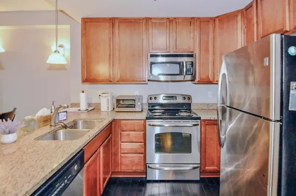 $2,700 | 111 North Ashley Street, Unit 305, Ann Arbor, MI 48104