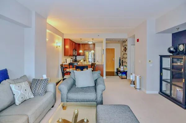 $2,700 | 111 North Ashley Street, Unit 305, Ann Arbor, MI 48104