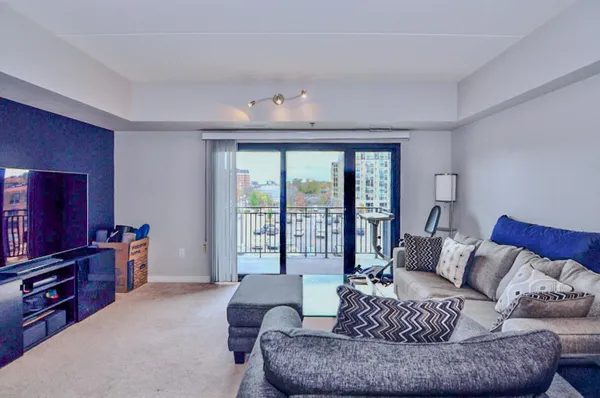 $2,700 | 111 North Ashley Street, Unit 305, Ann Arbor, MI 48104