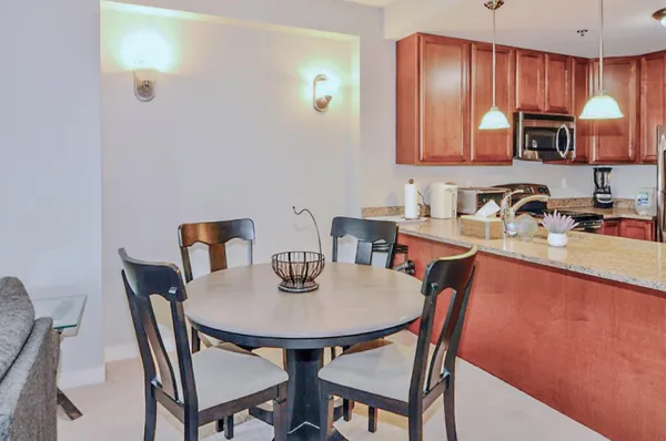 $2,700 | 111 North Ashley Street, Unit 305, Ann Arbor, MI 48104