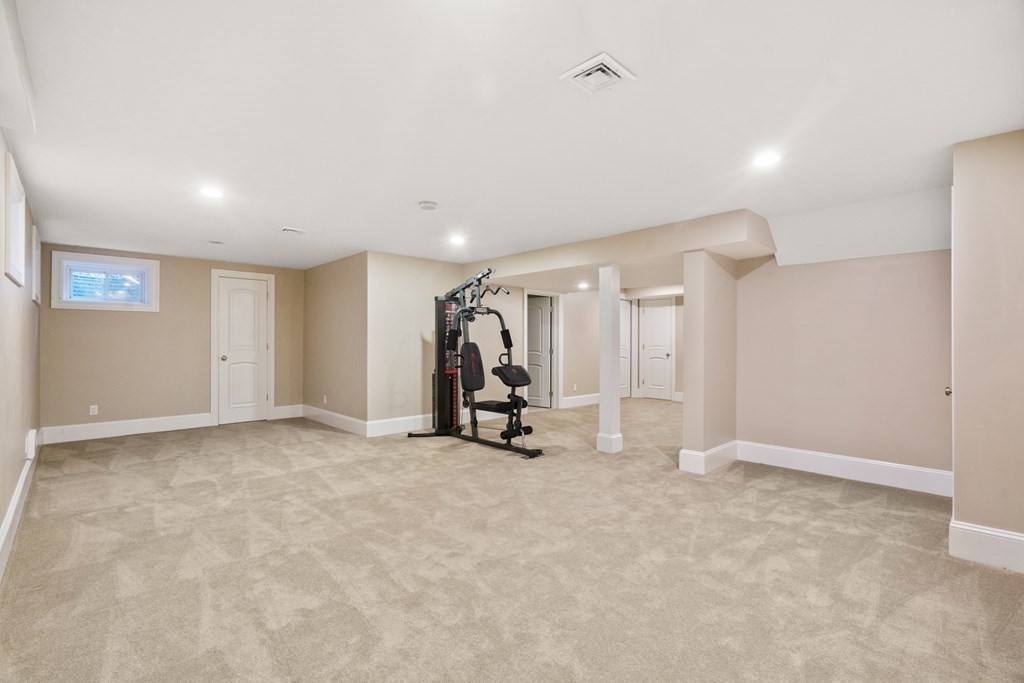 149 Bristol Road Wellesley, MA 02481 - Photo 28 of 39