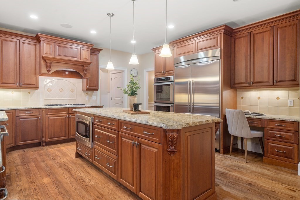 149 Bristol Road Wellesley, MA 02481 - Photo 7 of 39