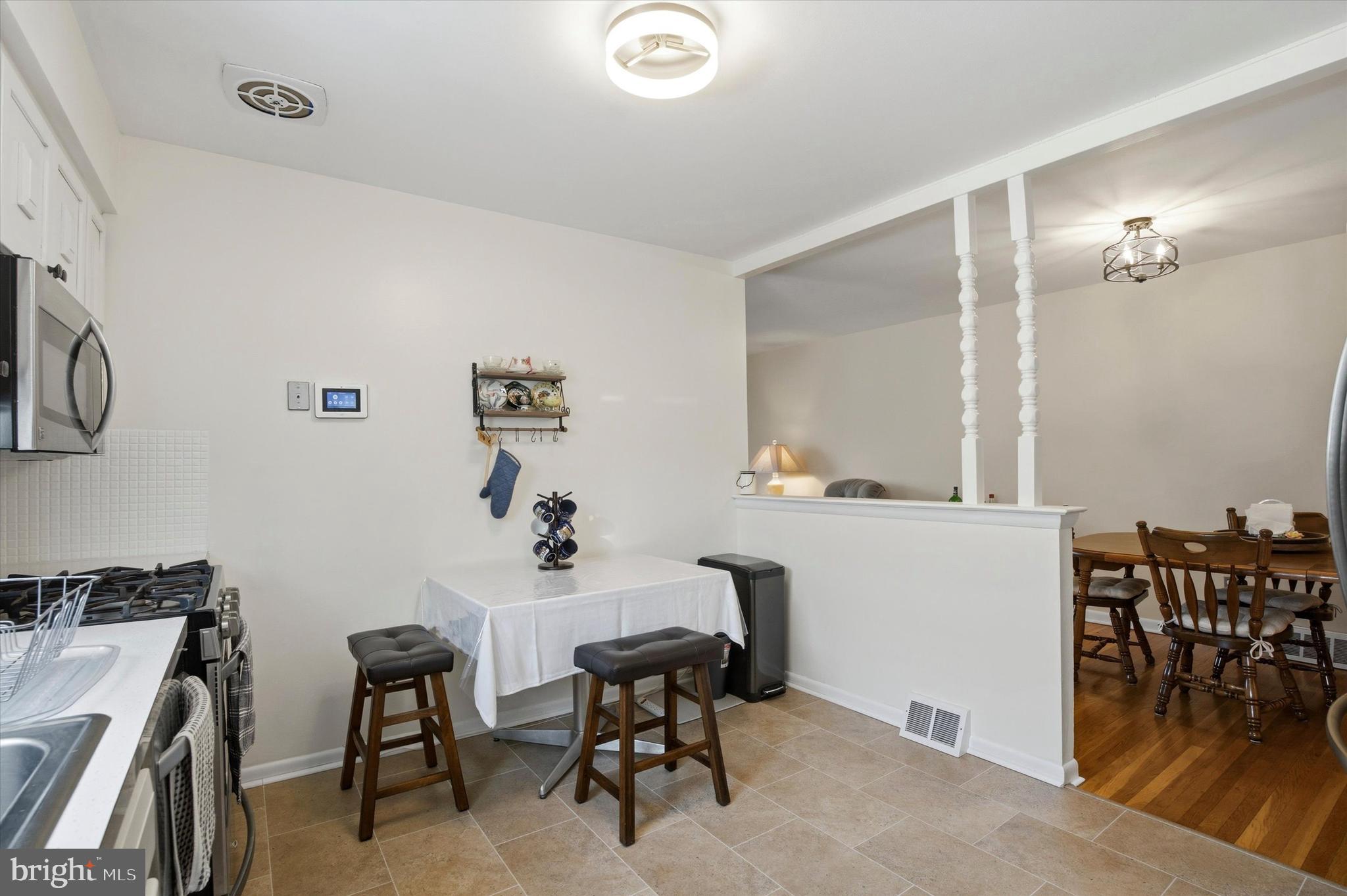 748 Hill Road Philadelphia, PA 19128 - Photo 10 of 28 Gallery Image 10