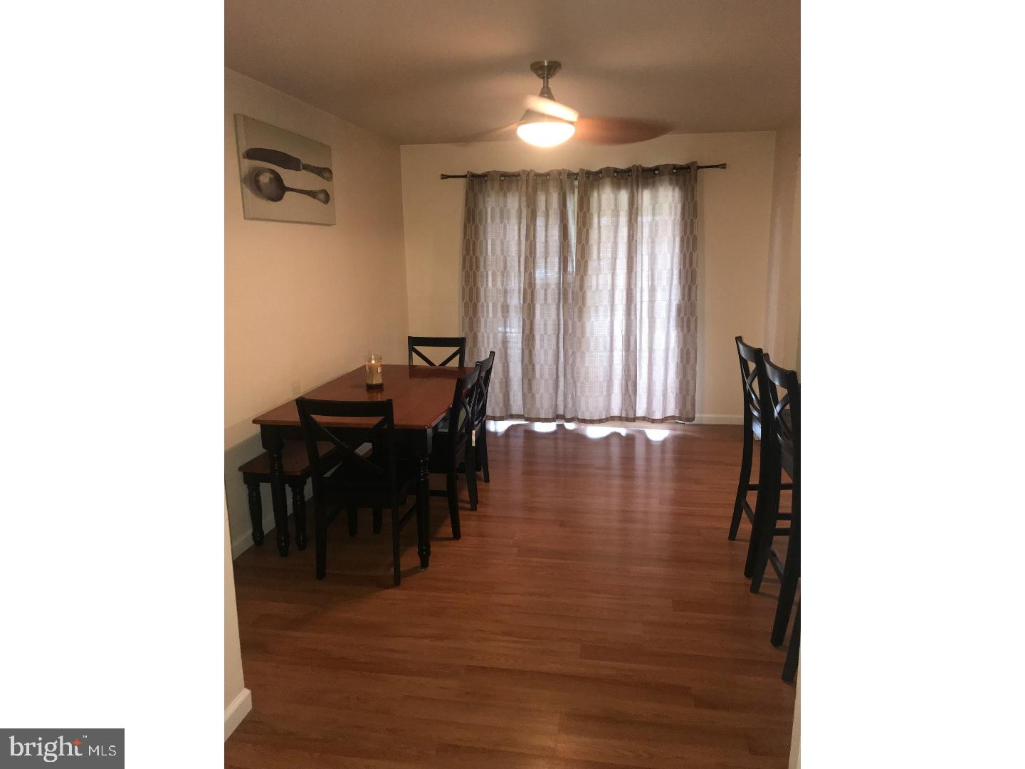 12542 Chilton Road Philadelphia, PA 19154 - Photo 4 of 19 Dining Room