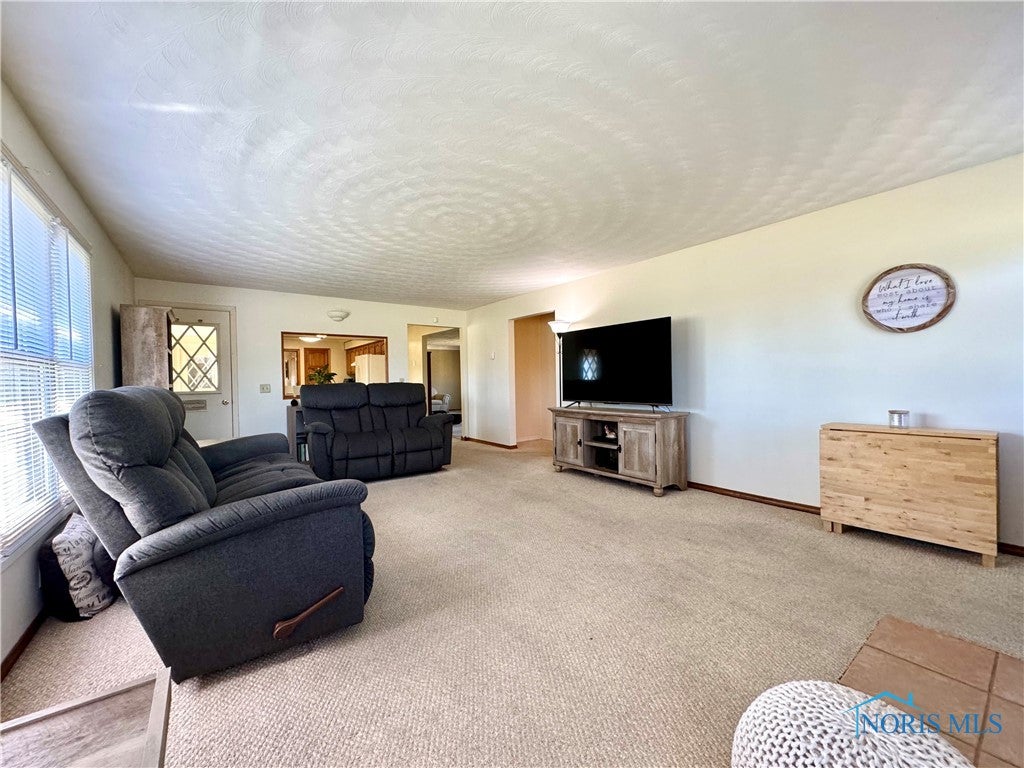 15043 Sponseller Road Defiance, OH 43512 - Photo 22 of 29 Family Room