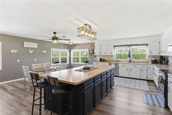 $450,000 | 195 Gageville Road, Eldon, MO 65026