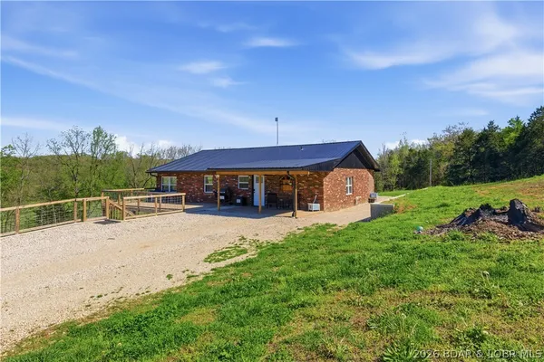 $450,000 | 195 Gageville Road, Eldon, MO 65026
