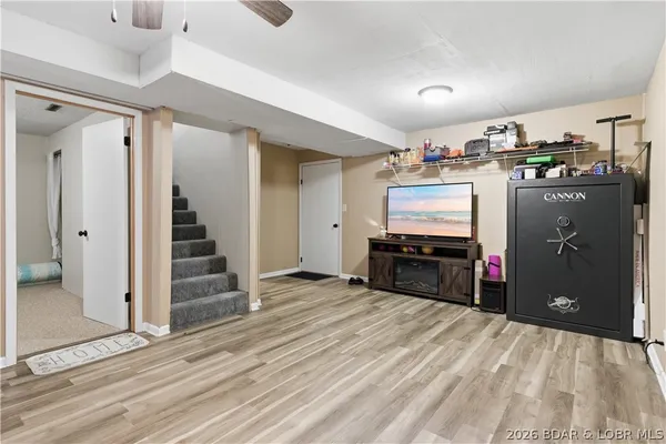 $450,000 | 195 Gageville Road, Eldon, MO 65026