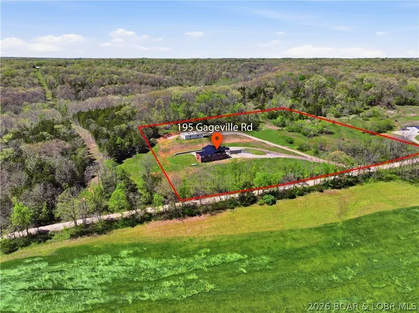 $450,000 | 195 Gageville Road, Eldon, MO 65026