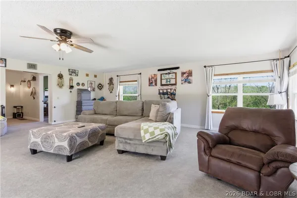 $450,000 | 195 Gageville Road, Eldon, MO 65026