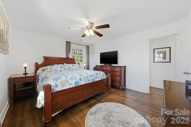 $389,900 | 6719 Lakeview Terrace, Hickory, NC 28601