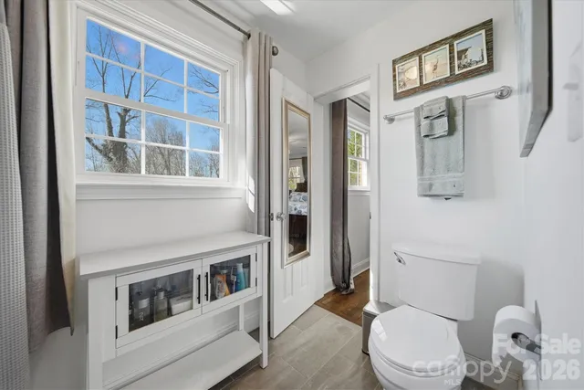 $389,900 | 6719 Lakeview Terrace, Hickory, NC 28601