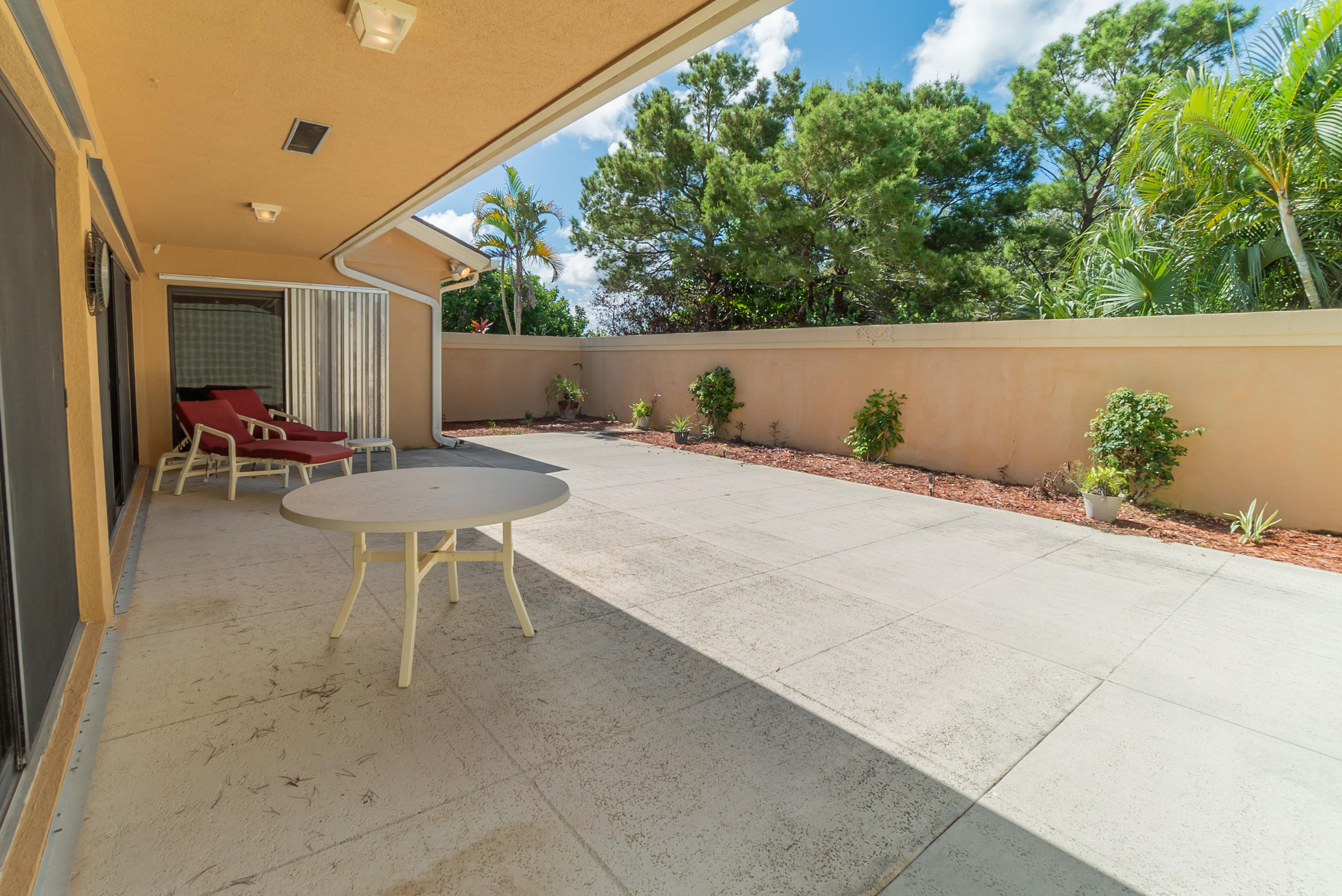 332 Ridge Road Jupiter, FL 33477 - Photo 24 of 30 Backyard