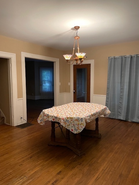 32W185 Army Trail Road Wayne, IL 60184 - Photo 5 of 8