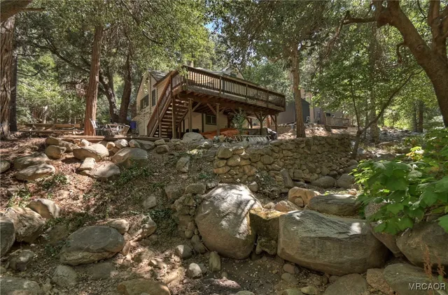 $379,900 | 25118 Moon Drive, Crestline, CA 92325