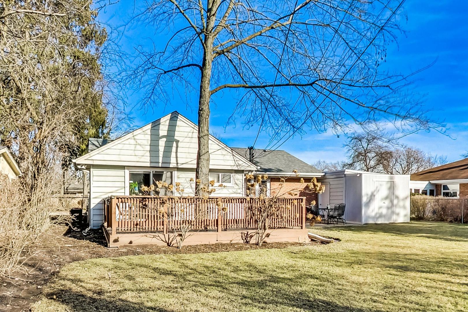1016 Midway Road Northbrook, IL 60062 - Photo 22 of 27 a house view with a outdoor space