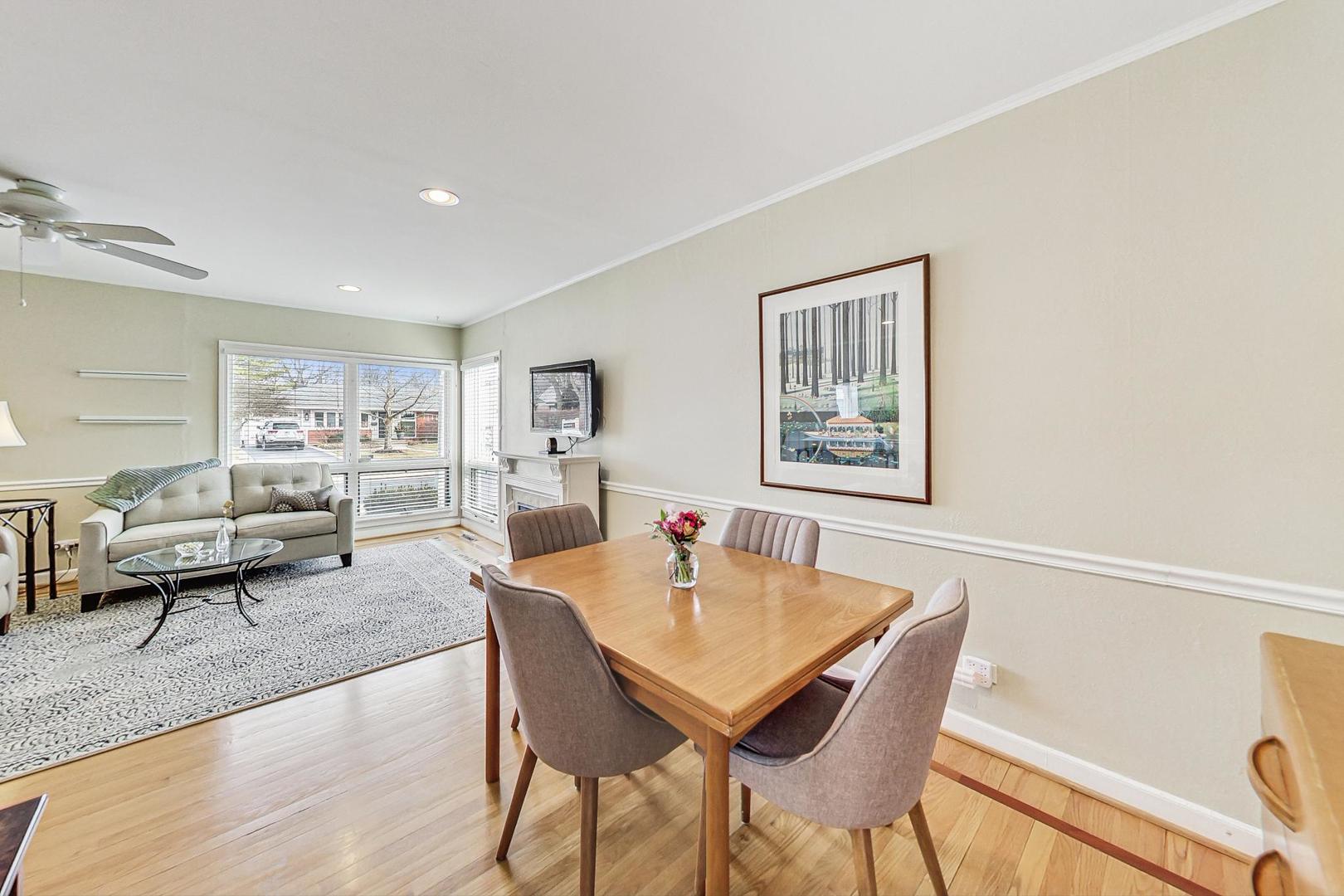 1016 Midway Road Northbrook, IL 60062 - Photo 5 of 27 a dining room with furniture and wooden floor