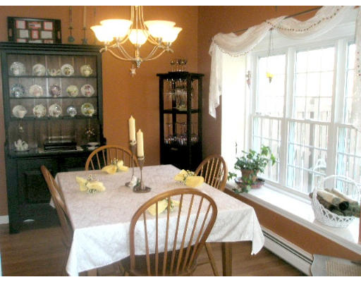 208 Ridgefield Circle, Unit E Clinton, MA 01510 - Photo 8 of 17 Gallery Image 8