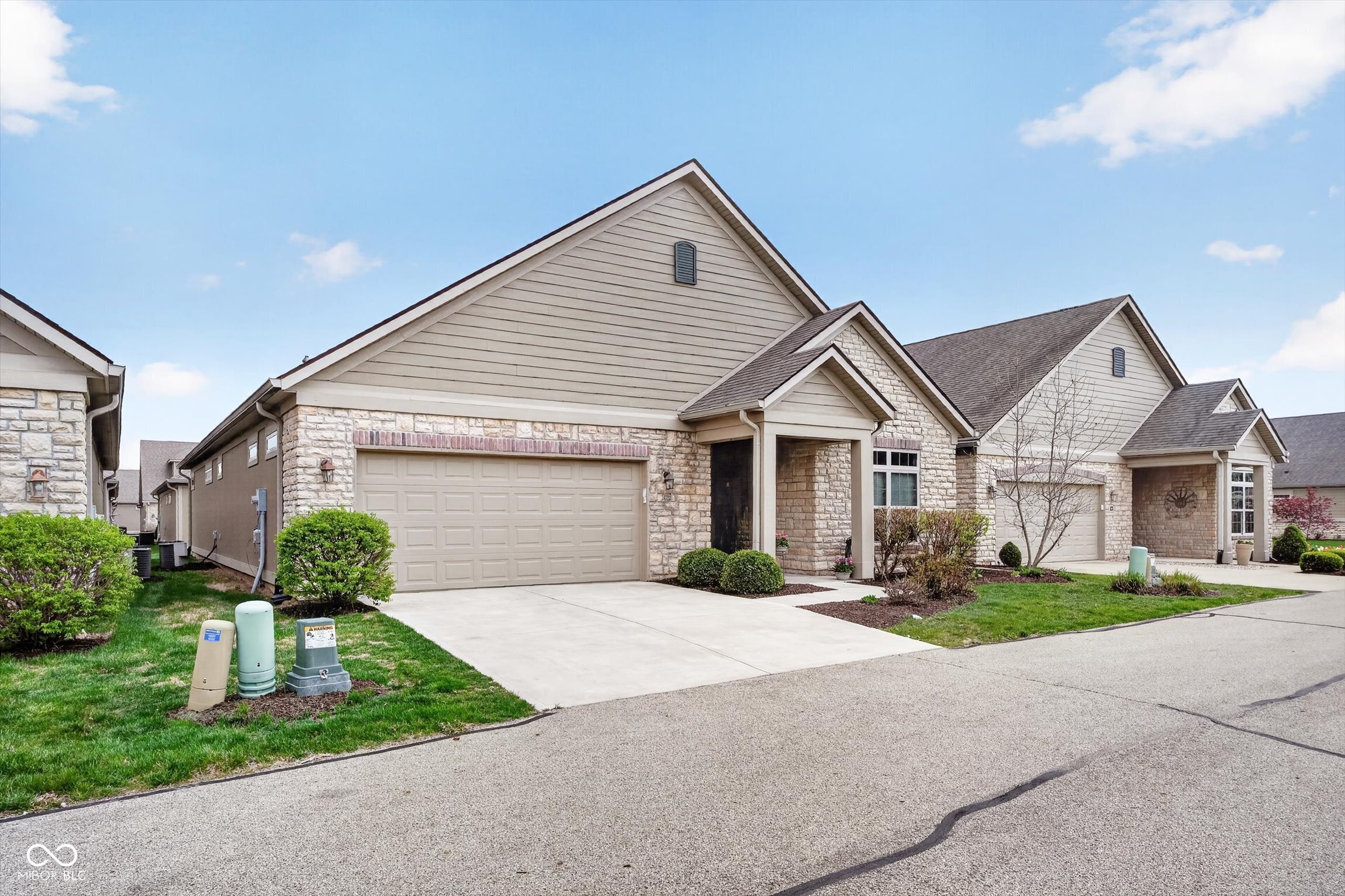 332 Maple View Drive Westfield, IN 46074 - Photo 7 of 34