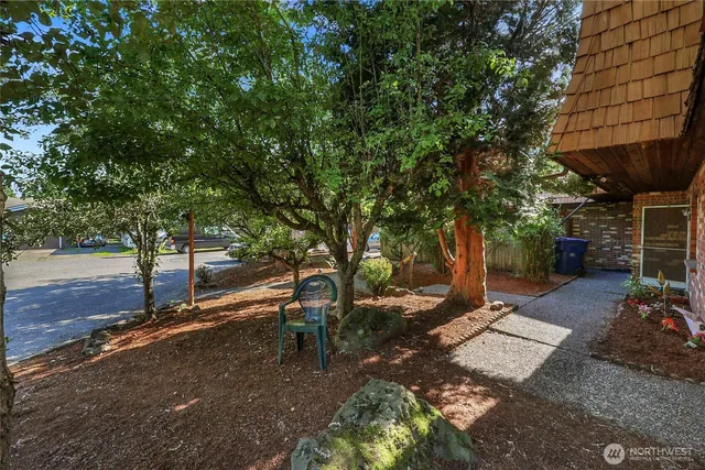 $1,296,000 | 12421 5th Avenue West, Everett, WA 98204